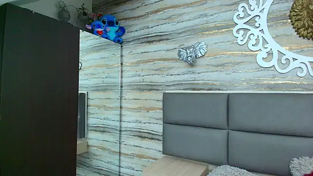 Snapshot of Lovers_21 chatting on 11-27-25, 03:41 Lovers 21 online show from 11-27-25, 03:41