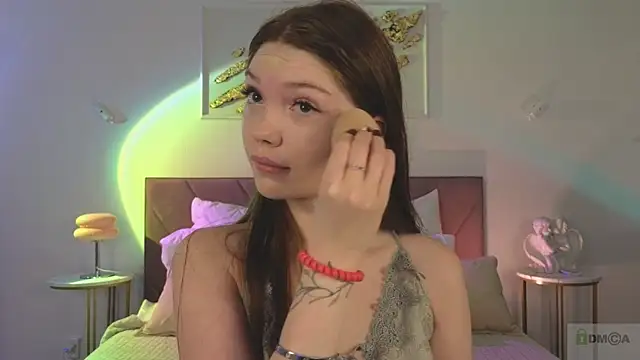 Nicole Broown  online show from 11-08-25, 09:13