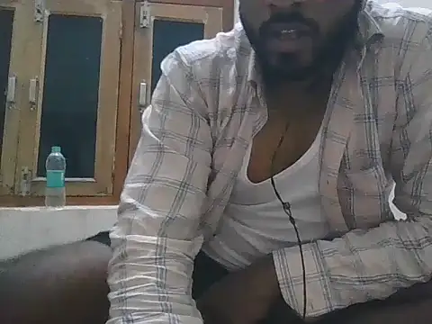 Raw12499 online show from 12-18-25, 04:57