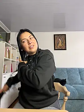 Snapshot of bianca_jhonsson chatting on 10-14-25, 01:45 bianca jhonsson online show from 10-14-25, 01:45