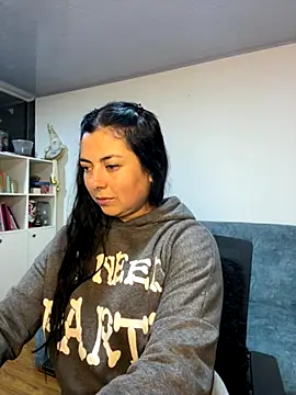 Snapshot of bianca_jhonsson chatting on 10-20-25, 02:56 bianca jhonsson online show from 10-20-25, 02:56