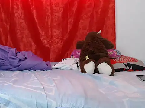 Snapshot of Emily_dirty0201 chatting on 11-25-25, 08:20 Emily dirty0201 online show from 11-25-25, 08:20