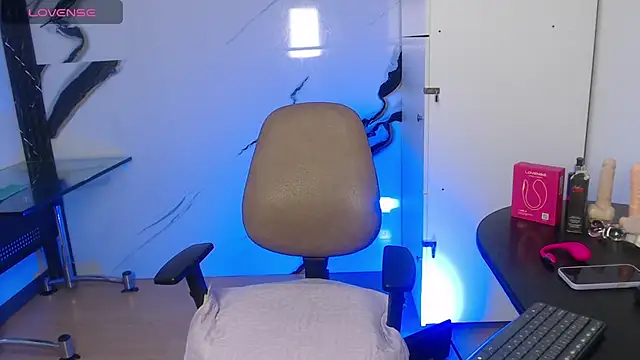 lolaa love01 online show from 10-04-25, 05:38