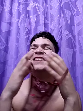 Snapshot of Aaron_Foxxx chatting on 09-28-25, 12:49 Aaron Foxxx online show from 09-28-25, 12:49