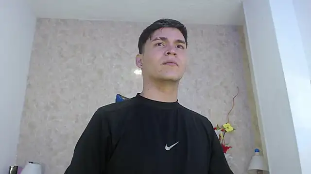 Aaron Foxxx online show from 11-04-25, 12:48