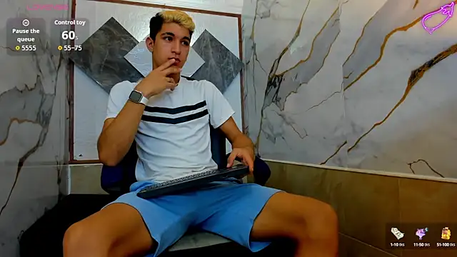 Snapshot of Stiben_boy chatting on 10-06-25, 07:00 Stiben boy online show from 10-06-25, 07:00