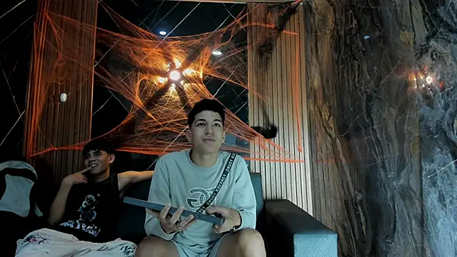 Stiben boy online show from 10-28-25, 03:43