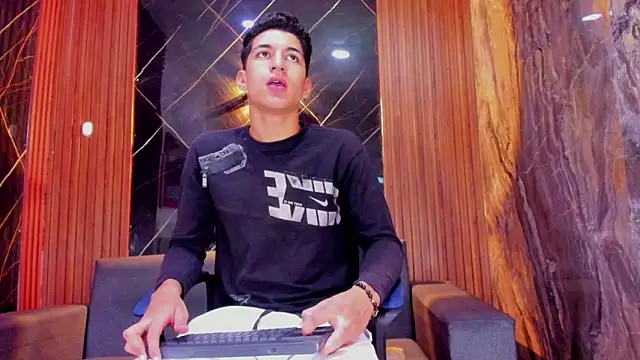 Stiben boy online show from 11-09-25, 03:49