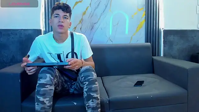 Stiben boy online show from 12-15-25, 12:31