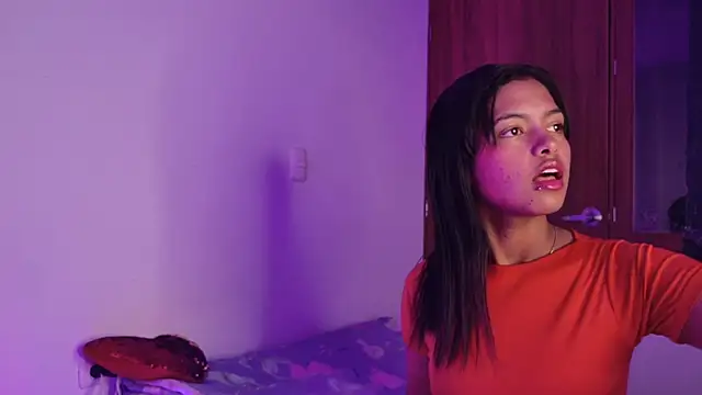 Snapshot of miamiller188 chatting on 11-14-25, 11:35 miamiller188 online show from 11-14-25, 11:35