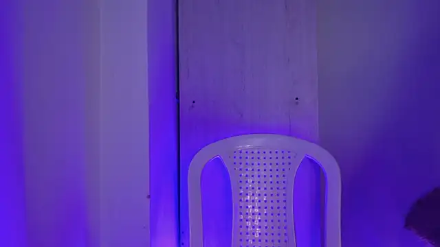 Snapshot of miamiller188 chatting on 11-18-25, 12:16 miamiller188 online show from 11-18-25, 12:16