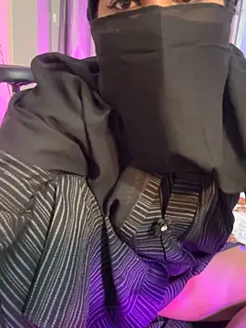 Snapshot of Lisa_afreen chatting on 10-25-25, 06:02 Lisa afreen online show from 10-25-25, 06:02