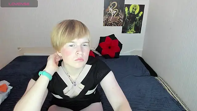 Cattie w  online show from 11-04-25, 01:16