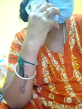 navyasree143 online show from 10-05-25, 02:43