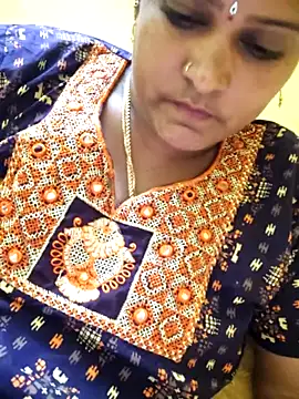 navyasree143 online show from 10-31-25, 01:56