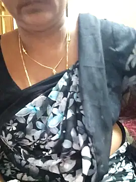 navyasree143 online show from 12-01-25, 11:37