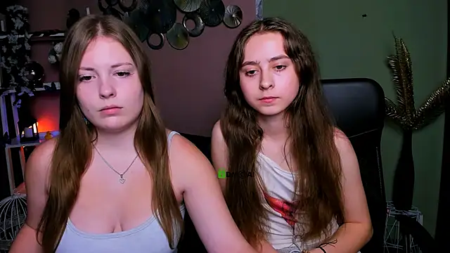 rebecca smile online show from 11-12-25, 08:08