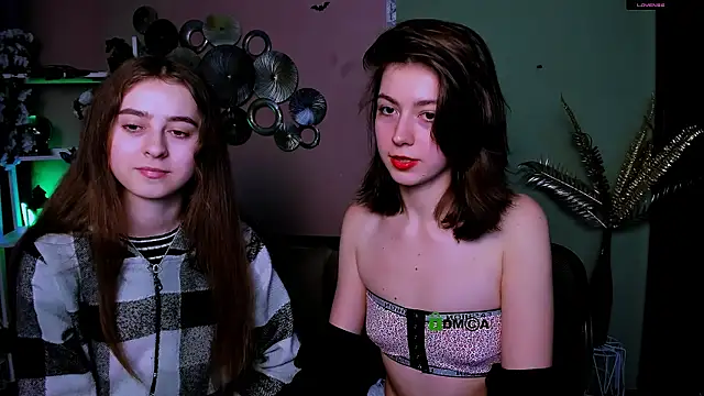 rebecca smile online show from 12-16-25, 01:27