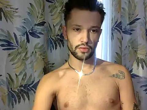 Snapshot of babykriss chatting on 10-06-25, 09:40 babykriss online show from 10-06-25, 09:40