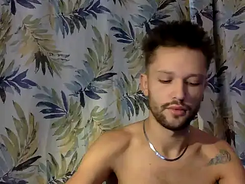 Snapshot of babykriss chatting on 10-17-25, 12:08 babykriss online show from 10-17-25, 12:08