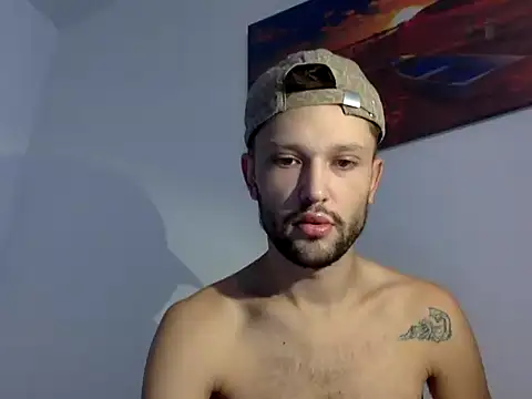 Snapshot of babykriss chatting on 10-24-25, 10:44 babykriss online show from 10-24-25, 10:44