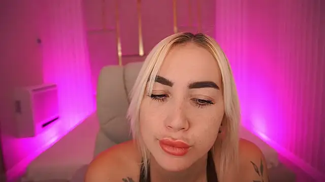 MariellaVi online show from 09-26-25, 12:31