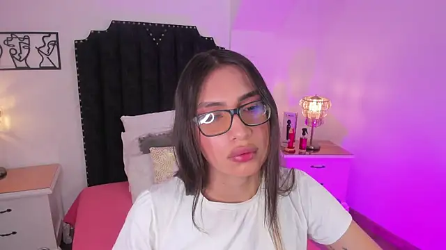 cherrylady 02 online show from 12-15-25, 01:37