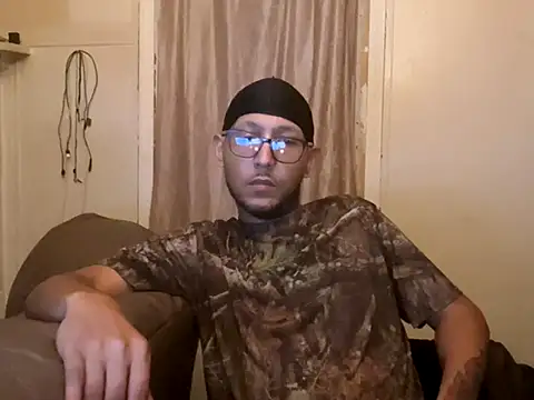 ThrowedWorldWide online show from 12-22-25, 04:42