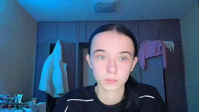 Emilia Light online show from 11-26-25, 08:26