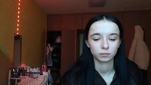 Emilia Light online show from 03-04-26, 08:31