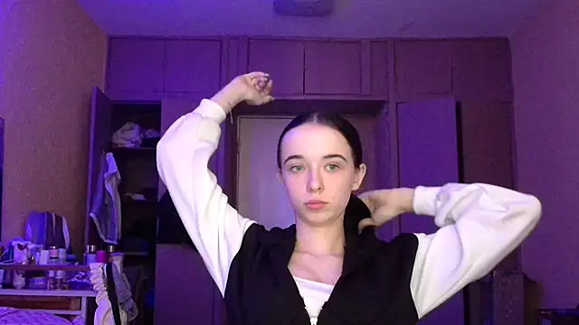 Emilia Light online show from 03-13-26, 07:26