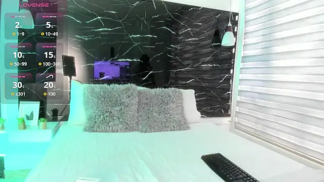 ZOE LE online show from 11-06-25, 11:44