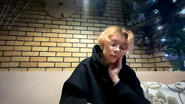 Snapshot of mycutievibe chatting on 09-25-25, 04:21 mycutievibe online show from 09-25-25, 04:21