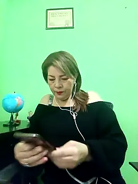 VANESSA  01 online show from 10-17-25, 12:19