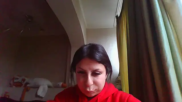 Snapshot of QueenMomyS chatting on 10-17-25, 01:35 QueenMomyS online show from 10-17-25, 01:35