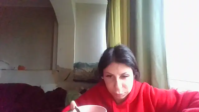 Snapshot of QueenMomyS chatting on 12-04-25, 07:06 QueenMomyS online show from 12-04-25, 07:06