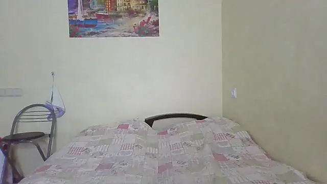 Snapshot of QueenMomyS chatting on 01-18-26, 08:12 QueenMomyS online show from 01-18-26, 08:12