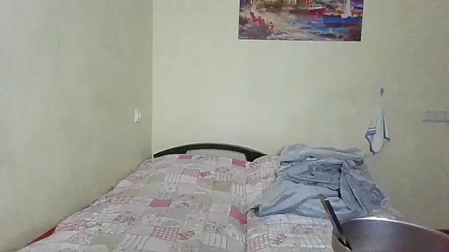 Snapshot of QueenMomyS chatting on 02-15-26, 07:54 QueenMomyS online show from 02-15-26, 07:54