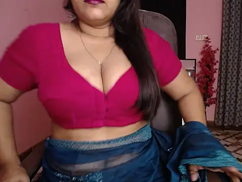 Queen Homaira online show from 10-03-25, 10:45