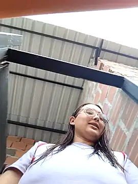 young dairy01 online show from 10-17-25, 12:52