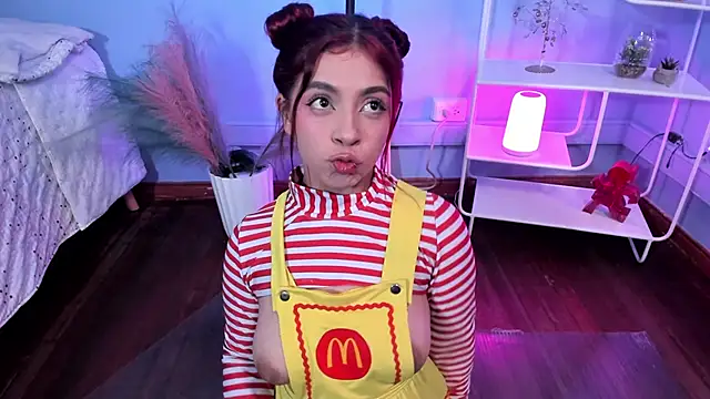 KathiaSaenz  online show from 10-02-25, 03:57