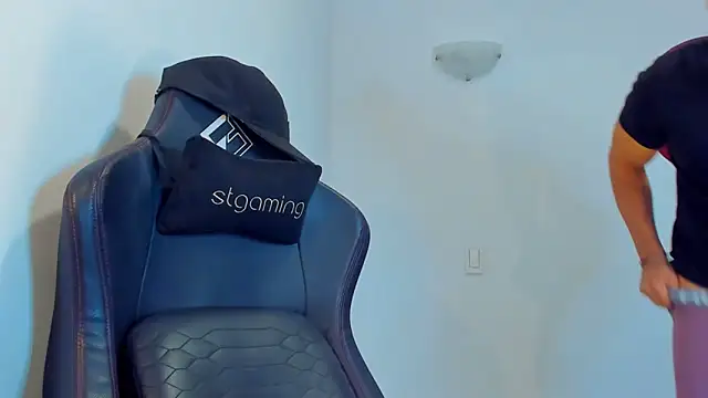 JoshRigby online show from 04-05-26, 06:38