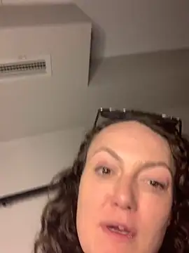 sexybriiiixoxo online show from 12-22-25, 12:40