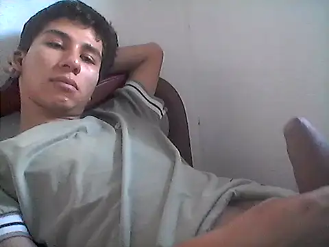 Snapshot of FlightedIce chatting on 10-28-25, 08:33 FlightedIce online show from 10-28-25, 08:33