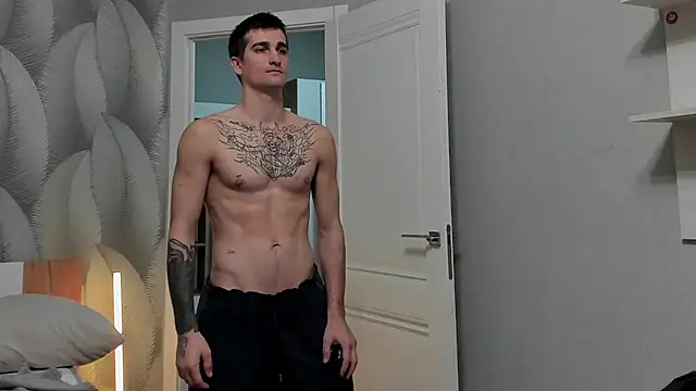 Snapshot of sweet_smith8 chatting on 11-21-25, 04:05 sweet smith8 online show from 11-21-25, 04:05