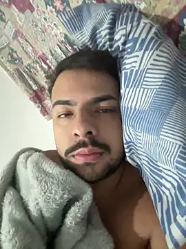 Snapshot of artzin2334 chatting on 11-06-25, 07:20 artzin2334 online show from 11-06-25, 07:20