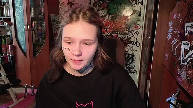 Liaaa Li online show from 10-17-25, 07:11
