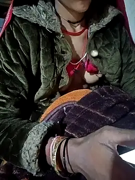 Lona2525 online show from 12-18-25, 06:36