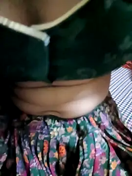 Snapshot of kavita_bhabi chatting on 10-08-25, 03:53 kavita bhabi online show from 10-08-25, 03:53