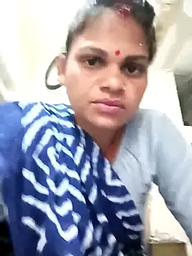 Snapshot of SHMA-77 chatting on 10-11-25, 04:27 SHMA-77 online show from 10-11-25, 04:27